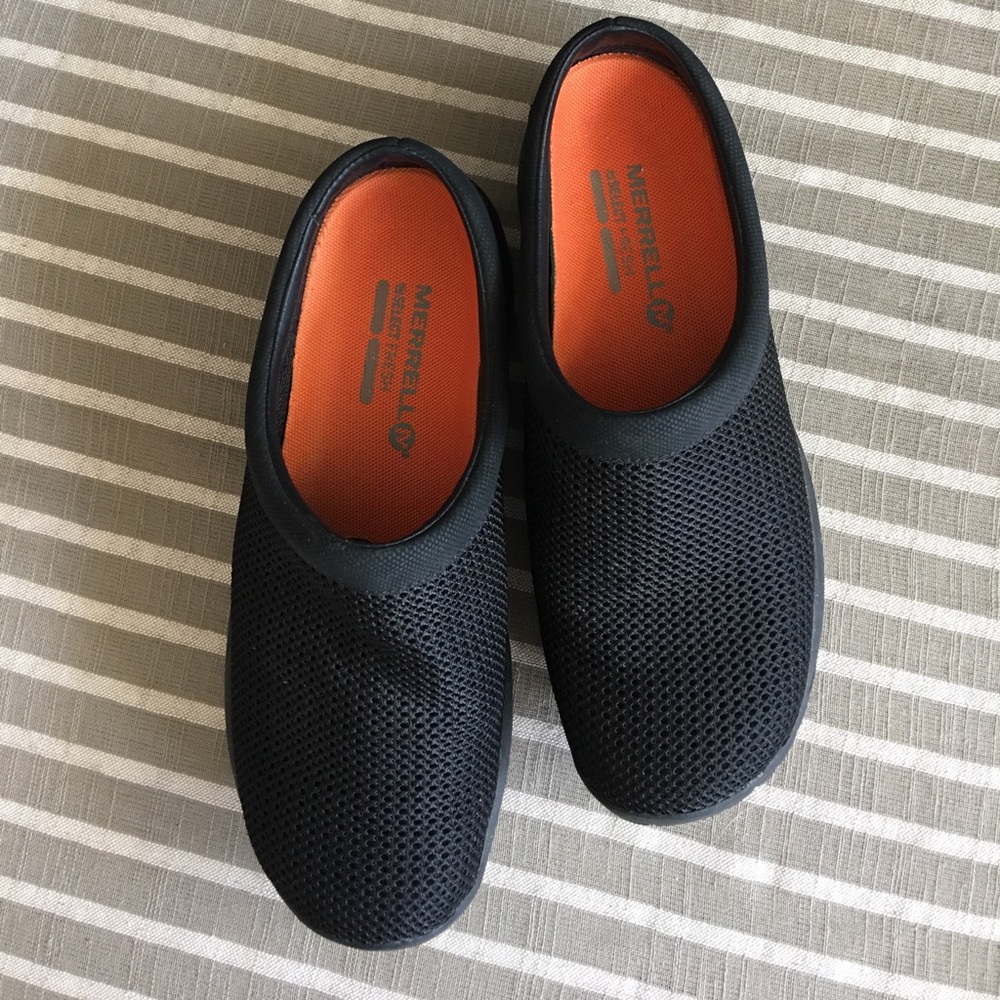 The Merrell Encore Breeze 3 women’ clog